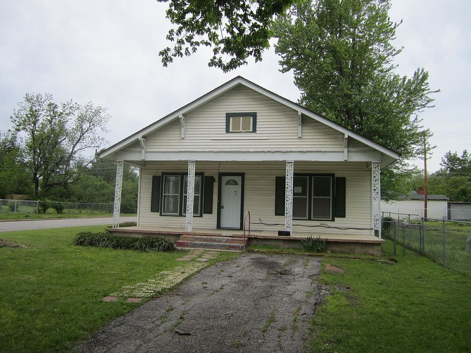1st image of 704 N Kingston Ave