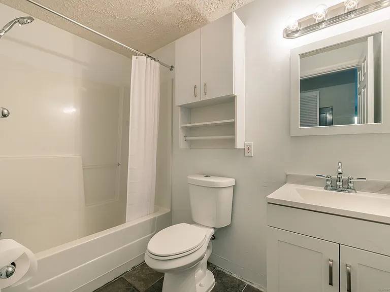 980 Lindley St #304F — Photo 12