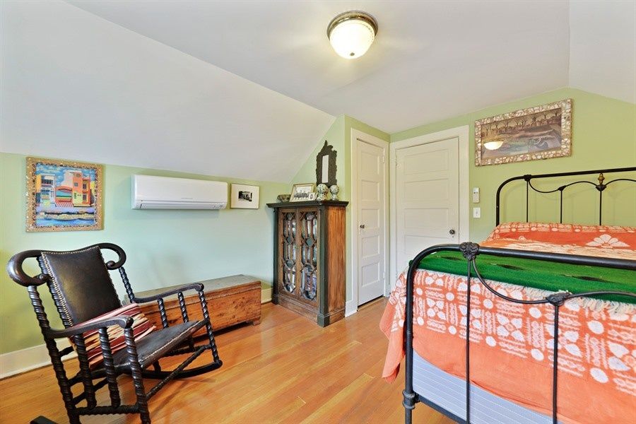 22 Ave in Westhampton Out East