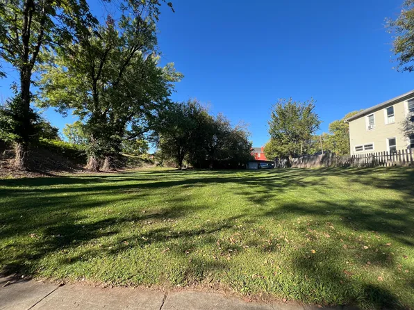 1619 Greenup St, Covington, KY 41011