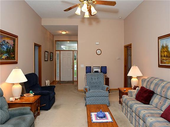 3rd image of 12622 S Clinton Ct