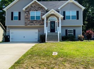 133 Sycamore Hill Dr, Clarksville, TN 37042