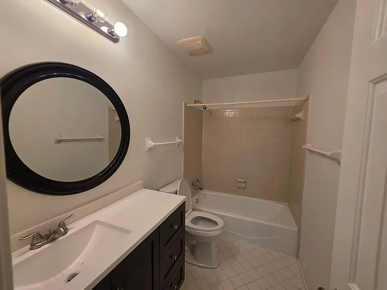 1016 Todd Preis Dr — Photo 23