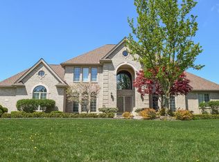 4724 Green Meadow Ln, Rochester, MI 48306