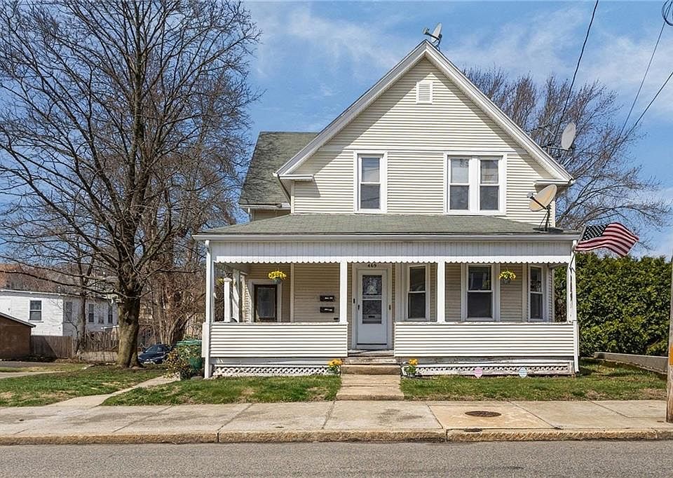 1st image of 469 Winter St