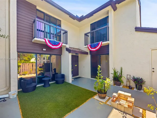 3651 Cocoplum Cir #34126, Coconut Creek, FL 33063