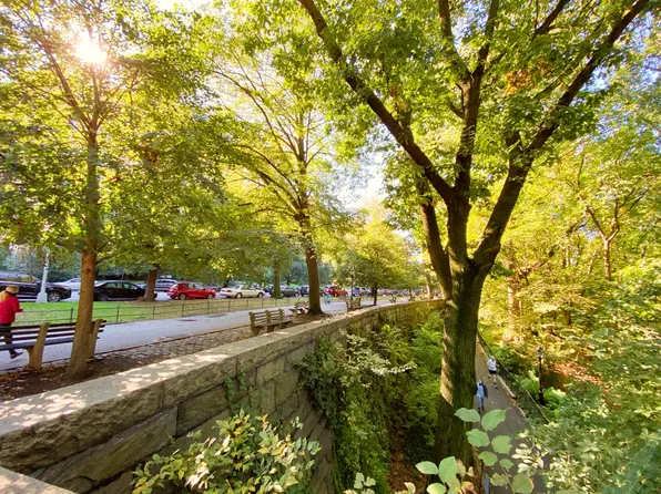 310 Riverside Drive 1410 image 11 of 11