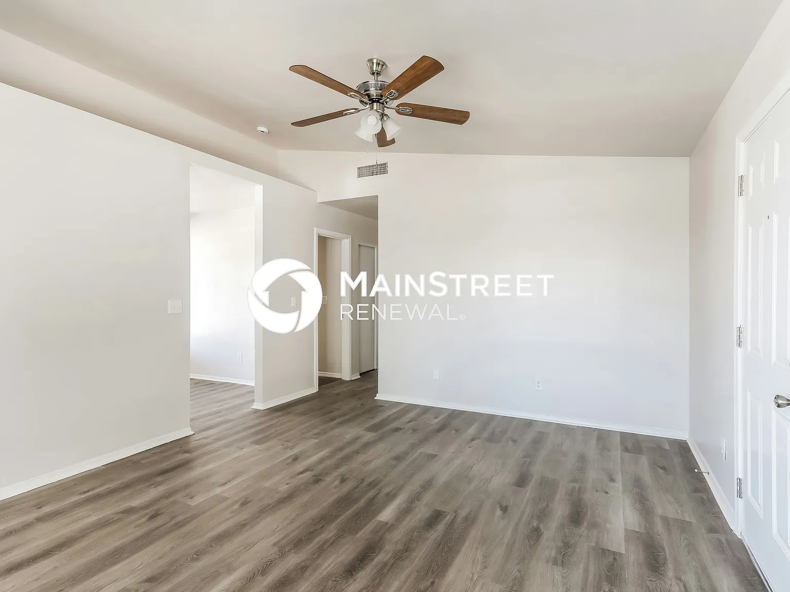 1465 S American Dream Pl — Photo 2
