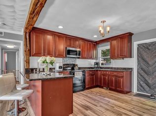 98 Turgeon Ave, Dracut, MA 01826