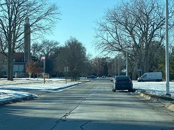 5th image of 22525 E Eight Mile Rd