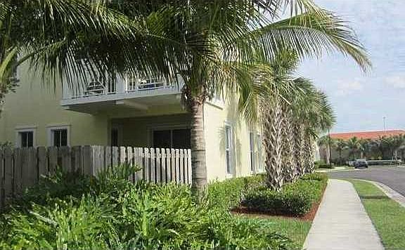 5th image of 11449 NW 74th Ter