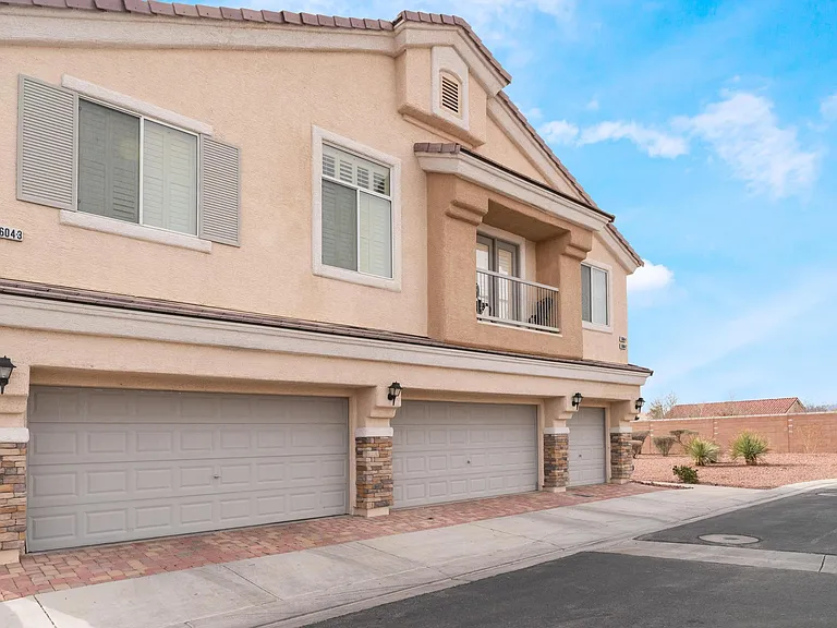 6604 Lavender Lilly Ln #3 — Photo 2