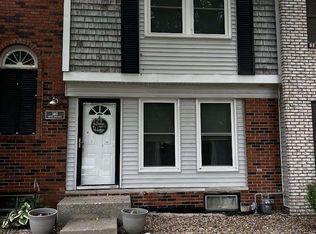 140 S Yorktown Rd, Macomb, IL 61455