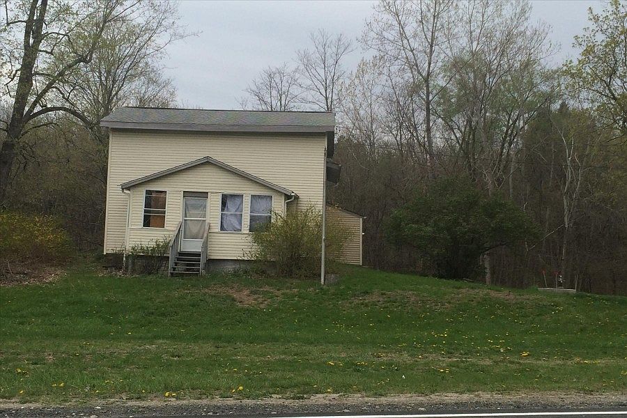 1st image of 111 S Quaker Ln