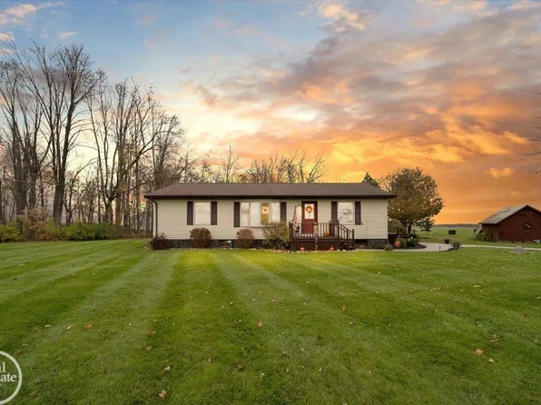 1300 Berkshire Rd, Sandusky, MI 48471