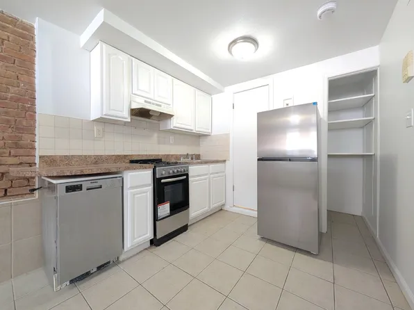 201 Webster Ave APT 2, Jersey City, NJ 07307