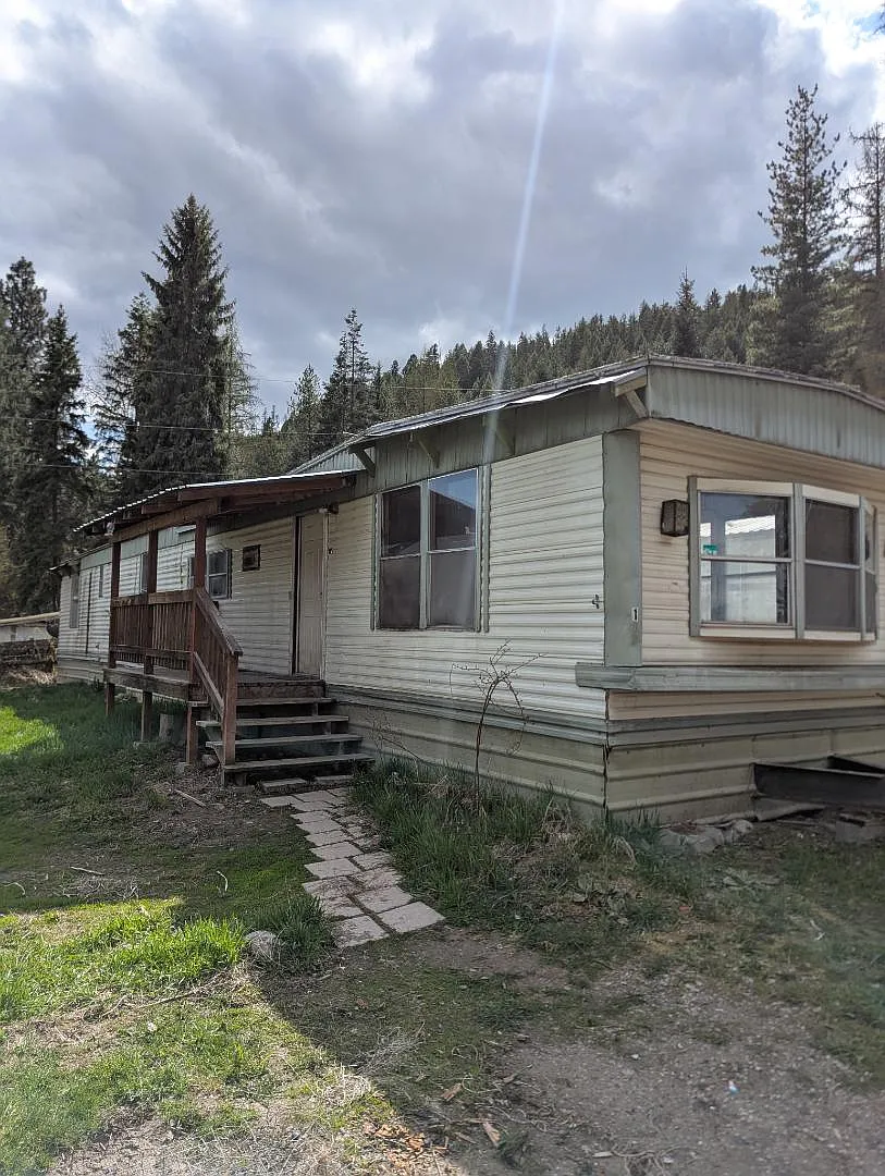162 Pioneer Rd — Photo 1