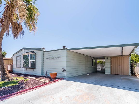 2nd image of 73087 Desert Greens Dr N