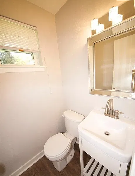 5 bed, 2.5 bath, 1607 sqft, $1,050 — Photo 3