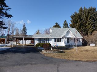 124 S Quincy Ave, Hines, OR 97738