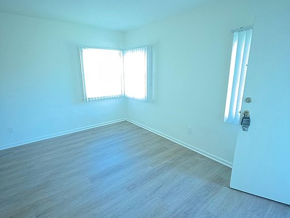 4th image of 1528 Stanford St APT B