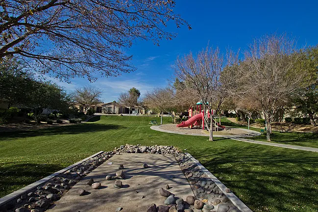 2050 N Arbor Ln — Photo 16