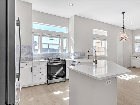 3rd image of 2918 Ranch Road 620 N APT 281