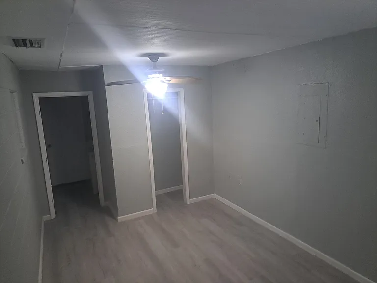 911 Recreation Dr — Photo 6