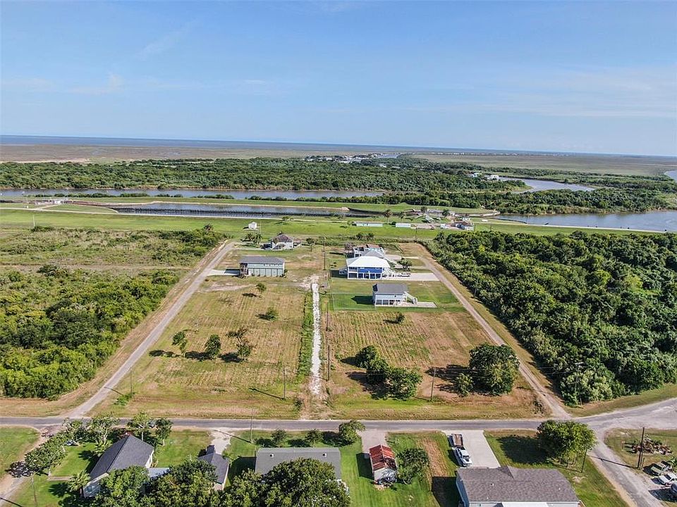 2 Mobile St, Matagorda, TX 77457 | MLS #34583394 | Zillow