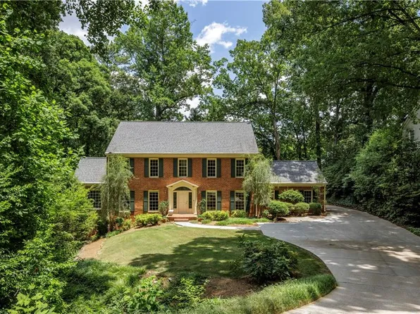 6510 River Chase Cir, Atlanta, GA 30328