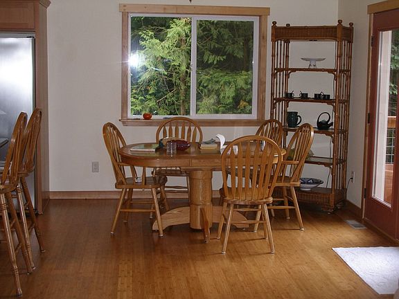bamboo dining araea