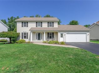 1031 Hard Rock Rd, Webster, NY 14580