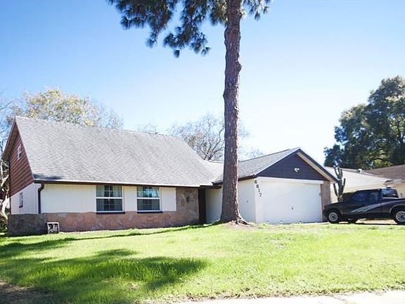 2nd image of 6817 Dickinson Ct