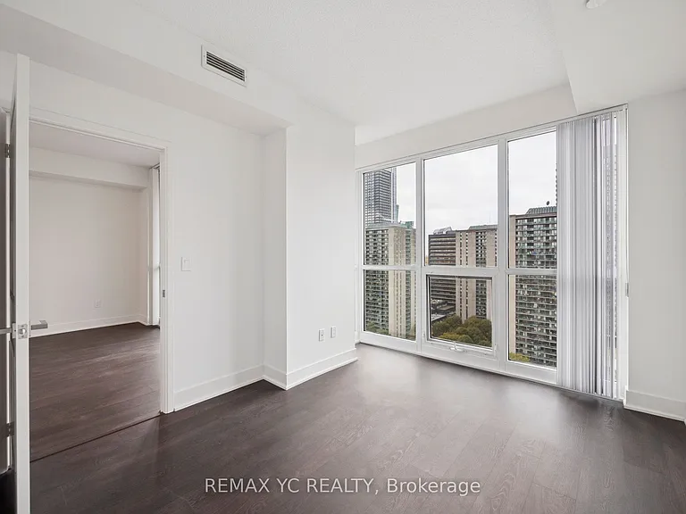 88 Sheppard Ave E #2305 — Photo 8