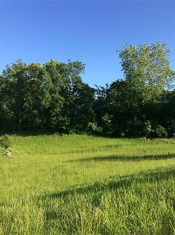 2nd image of 3706 Yaeger Road