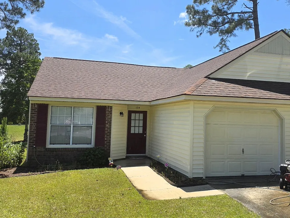 104 Village Ct