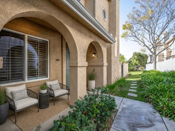 27933 Sirani Ct, Valencia, CA 91355