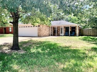 3202 Coastal Dr, College Station, TX 77845
