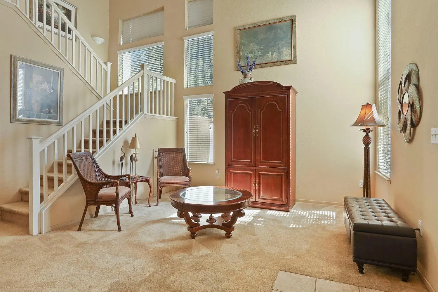 3 bed, 1926 sqft, $2,695 — Photo 2