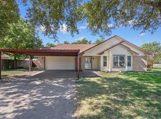 103 Bold Ruler St, Groesbeck, TX 76642