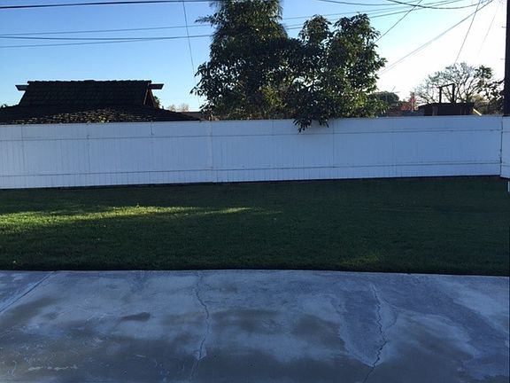 3rd image of 18122 Norwood Park Pl