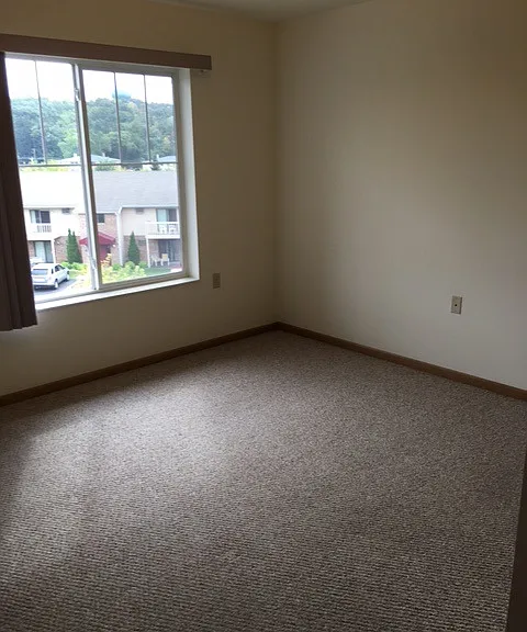 4700 bedroom 2_05172017