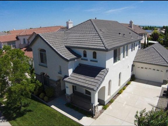 2nd image of 1806 Camarena Way