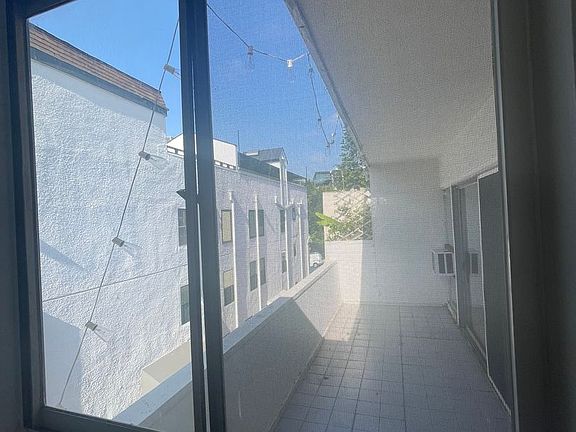 5th image of 1270 Ozeta Ter APT 10
