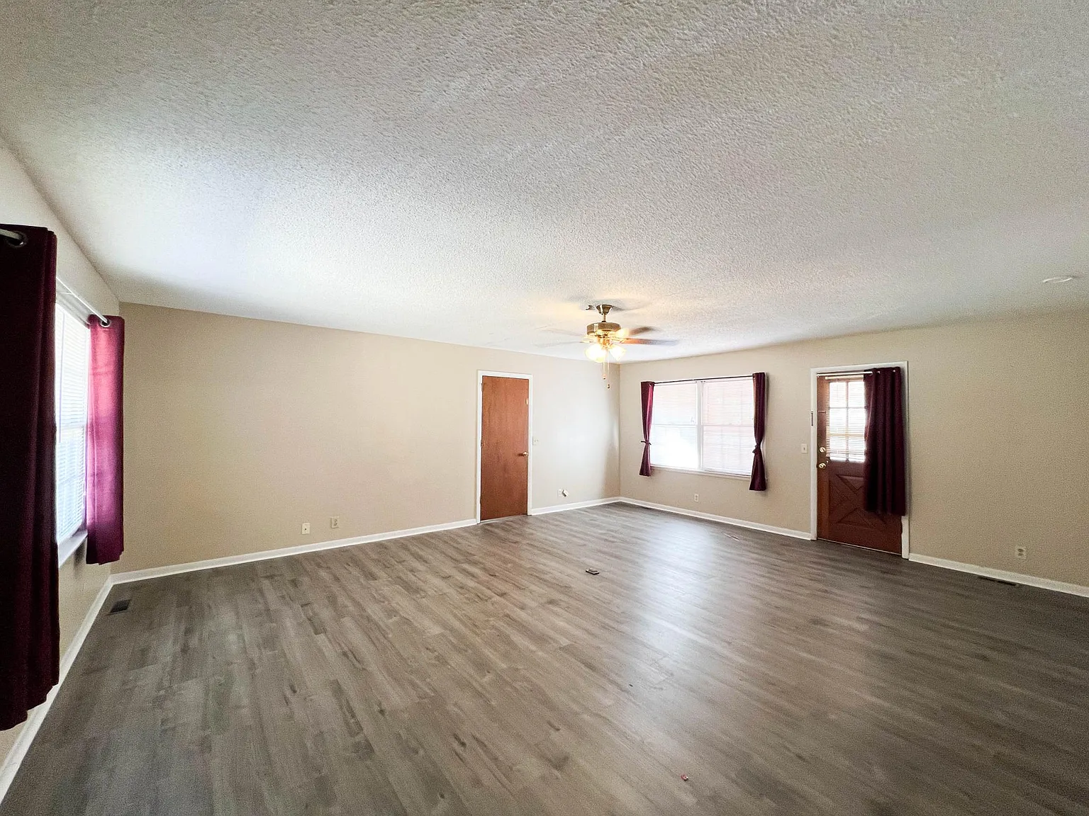 11318 Crestfield Dr SE — Photo 3