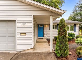 1916 King Way, Woodburn, OR 97071