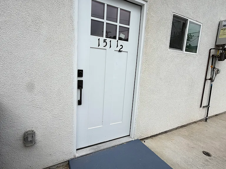 151 E 47th St #1/2 — Photo 14