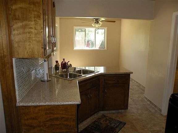 4th image of 2964 E Cornell Ave