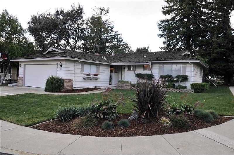 1st image of 287 Radford Dr