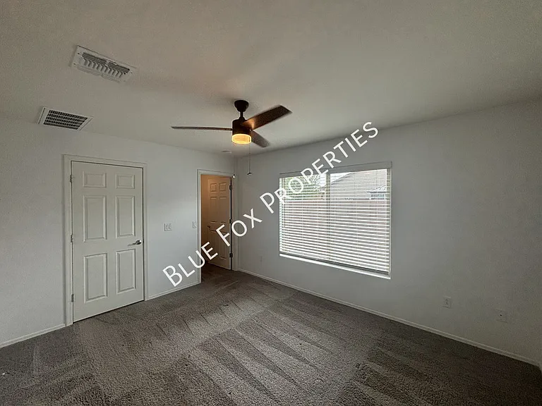98 E Manor View Rd — Photo 13